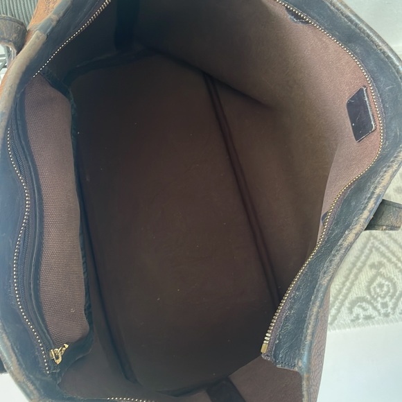 MCM brown stripe visetos top zipper large tote bag - Picture 13 of 17